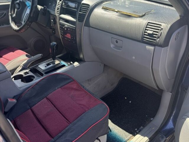 Киа Соренто 2006 в Умани на Automoto.ua Синий Киа Соренто, объемом двигателя 2.5 л и пробегом 350 тыс. км за 2600 $, фото 6 на Automoto.ua