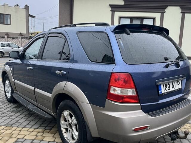 Синий Киа Соренто, объемом двигателя 2.5 л и пробегом 220 тыс. км за 4800 $, фото 2 на Automoto.ua