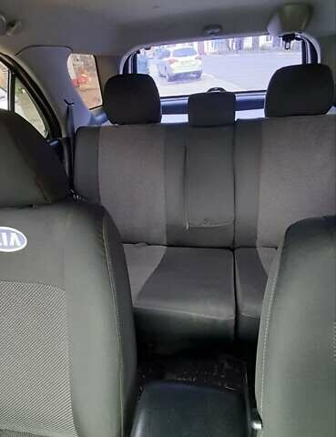 Синий Киа Соренто, объемом двигателя 2.5 л и пробегом 230 тыс. км за 9200 $, фото 3 на Automoto.ua