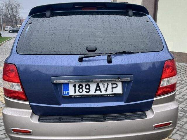 Синий Киа Соренто, объемом двигателя 2.5 л и пробегом 220 тыс. км за 4800 $, фото 3 на Automoto.ua