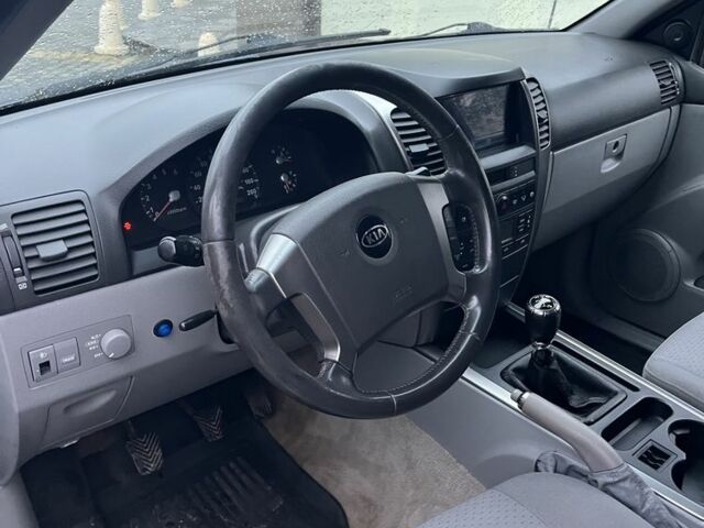 Синий Киа Соренто, объемом двигателя 2.5 л и пробегом 220 тыс. км за 4800 $, фото 5 на Automoto.ua