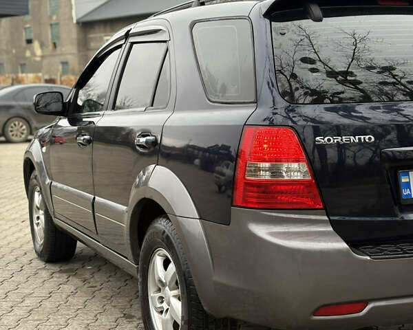 Синий Киа Соренто, объемом двигателя 2.5 л и пробегом 250 тыс. км за 8350 $, фото 18 на Automoto.ua