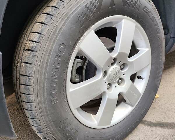 Синій Кіа Соренто, об'ємом двигуна 2.36 л та пробігом 200 тис. км за 11000 $, фото 19 на Automoto.ua