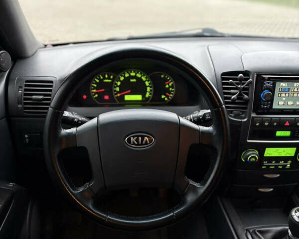 Синий Киа Соренто, объемом двигателя 2.5 л и пробегом 250 тыс. км за 8350 $, фото 27 на Automoto.ua