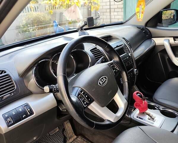 Синій Кіа Соренто, об'ємом двигуна 2.36 л та пробігом 200 тис. км за 11000 $, фото 3 на Automoto.ua