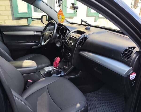 Синій Кіа Соренто, об'ємом двигуна 2.36 л та пробігом 200 тис. км за 11000 $, фото 5 на Automoto.ua