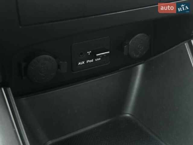 Синий Киа Соренто, объемом двигателя 2.36 л и пробегом 324 тыс. км за 9500 $, фото 26 на Automoto.ua