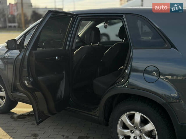 Синий Киа Соренто, объемом двигателя 2.36 л и пробегом 324 тыс. км за 9500 $, фото 13 на Automoto.ua