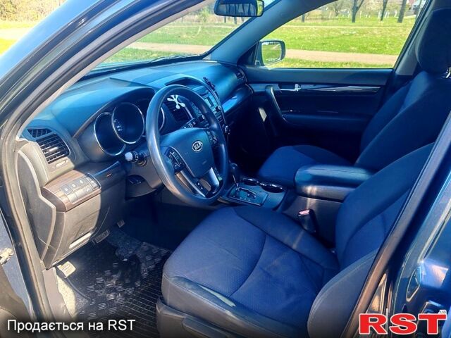 Синий Киа Соренто, объемом двигателя 2.4 л и пробегом 0 тыс. км за 9500 $, фото 1 на Automoto.ua