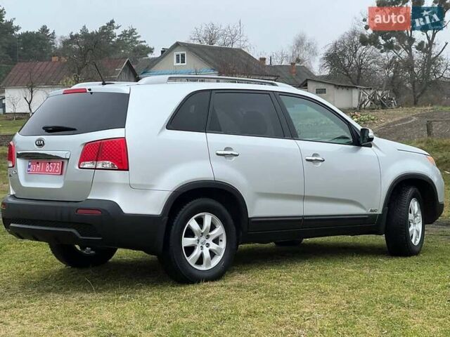 Синій Кіа Соренто, об'ємом двигуна 2.4 л та пробігом 212 тис. км за 9300 $, фото 3 на Automoto.ua