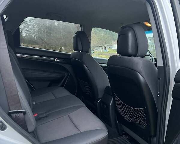 Синій Кіа Соренто, об'ємом двигуна 2.4 л та пробігом 212 тис. км за 9300 $, фото 7 на Automoto.ua