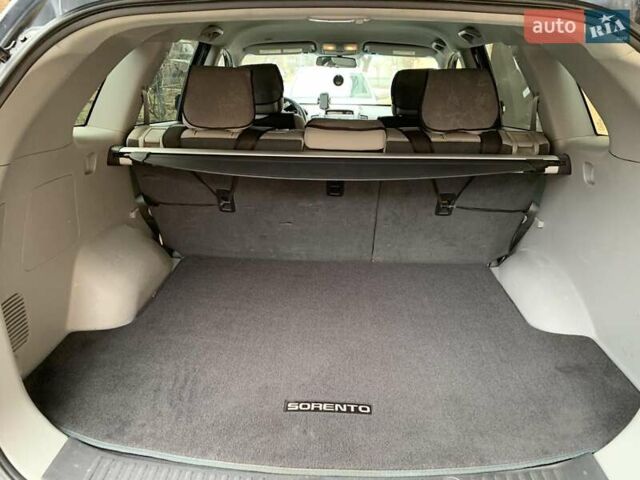 Синий Киа Соренто, объемом двигателя 2.4 л и пробегом 168 тыс. км за 10800 $, фото 4 на Automoto.ua