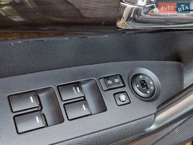 Синій Кіа Соренто, об'ємом двигуна 2.36 л та пробігом 198 тис. км за 10800 $, фото 8 на Automoto.ua