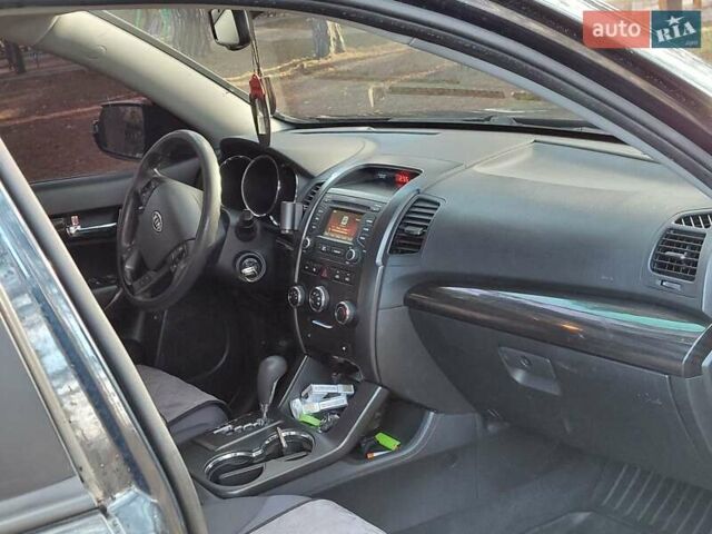 Синій Кіа Соренто, об'ємом двигуна 2.36 л та пробігом 198 тис. км за 10800 $, фото 5 на Automoto.ua