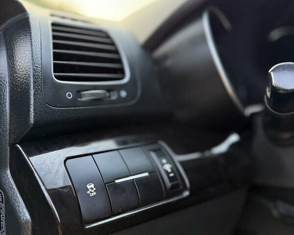 Синий Киа Соренто, объемом двигателя 2.4 л и пробегом 222 тыс. км за 10500 $, фото 12 на Automoto.ua