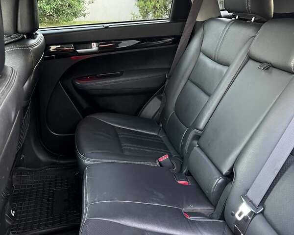 Синий Киа Соренто, объемом двигателя 3.34 л и пробегом 143 тыс. км за 13000 $, фото 6 на Automoto.ua