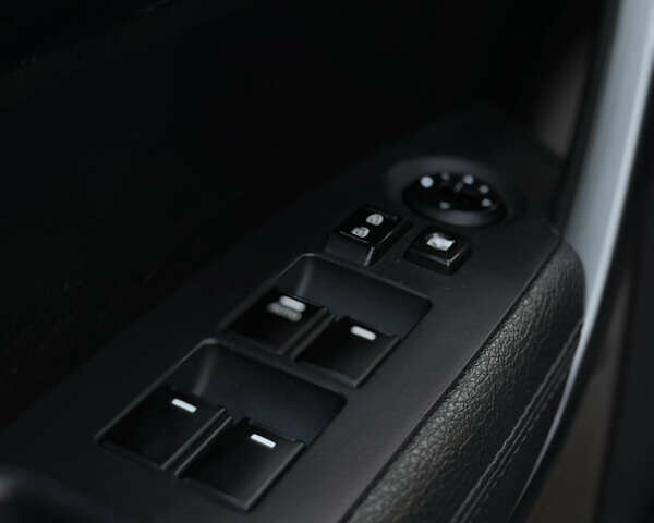 Синий Киа Соренто, объемом двигателя 2.4 л и пробегом 222 тыс. км за 10500 $, фото 13 на Automoto.ua