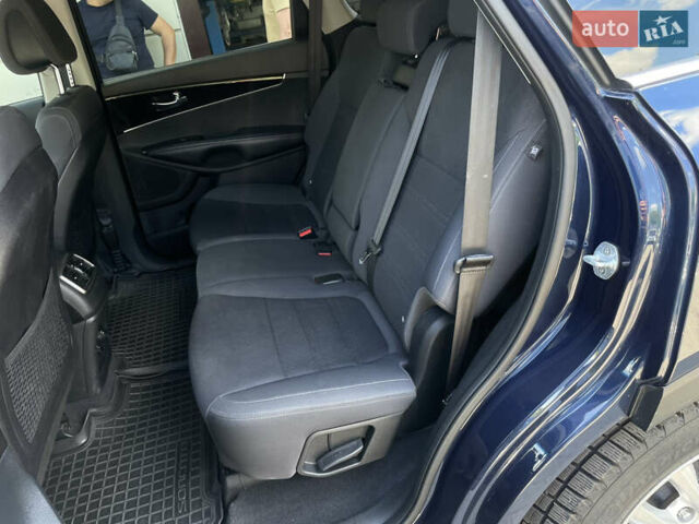 Синій Кіа Соренто, об'ємом двигуна 3.3 л та пробігом 167 тис. км за 13499 $, фото 26 на Automoto.ua