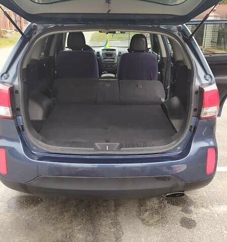 Синий Киа Соренто, объемом двигателя 2.36 л и пробегом 153 тыс. км за 12000 $, фото 6 на Automoto.ua