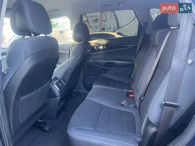 Синий Киа Соренто, объемом двигателя 2.36 л и пробегом 184 тыс. км за 15500 $, фото 13 на Automoto.ua