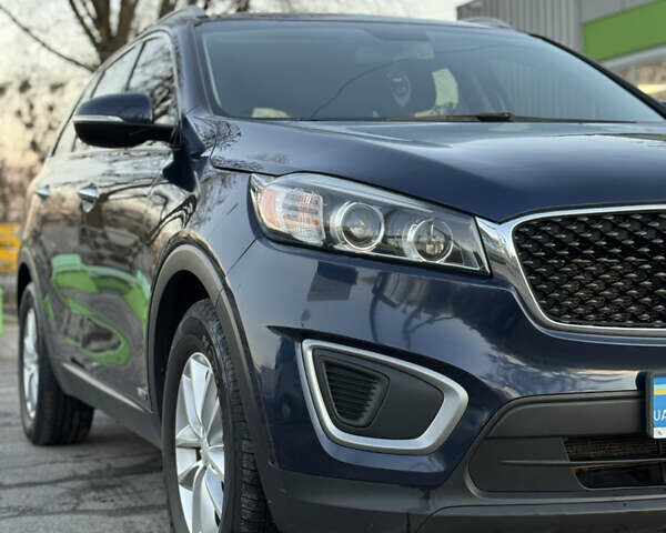 Синий Киа Соренто, объемом двигателя 2.36 л и пробегом 240 тыс. км за 13900 $, фото 6 на Automoto.ua