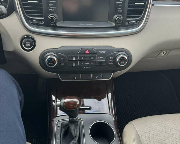 Синий Киа Соренто, объемом двигателя 2 л и пробегом 130 тыс. км за 17400 $, фото 17 на Automoto.ua