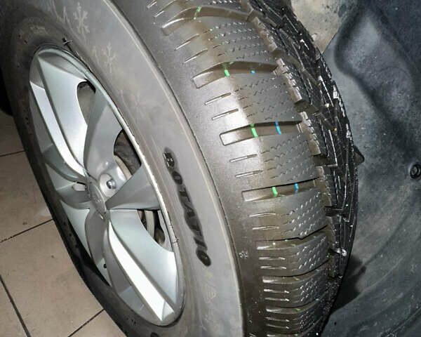 Синий Киа Соренто, объемом двигателя 2.36 л и пробегом 147 тыс. км за 16500 $, фото 23 на Automoto.ua