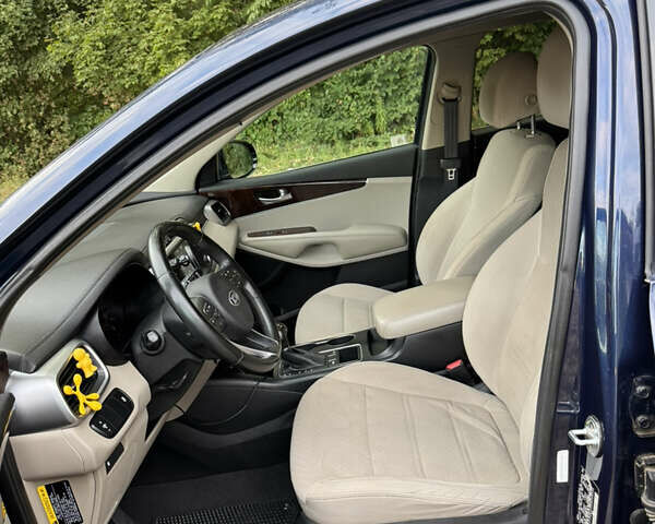 Синий Киа Соренто, объемом двигателя 2.4 л и пробегом 113 тыс. км за 16300 $, фото 11 на Automoto.ua