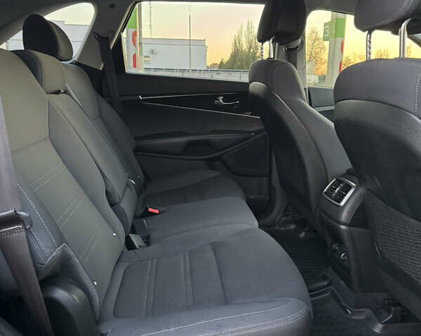 Синий Киа Соренто, объемом двигателя 2.36 л и пробегом 240 тыс. км за 13900 $, фото 29 на Automoto.ua