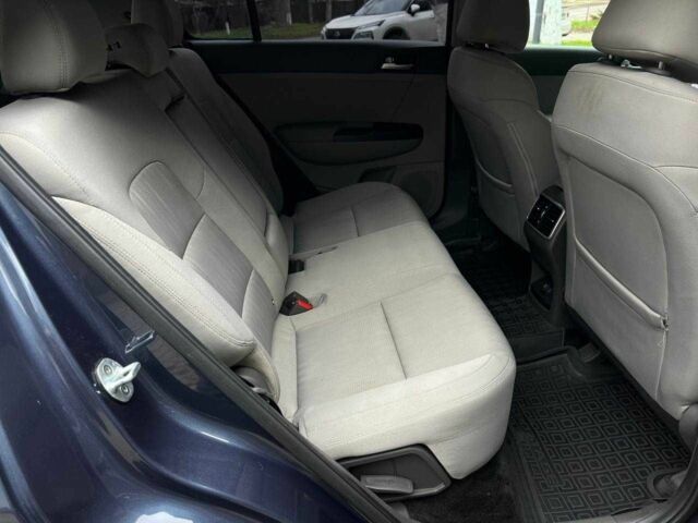 Синий Киа Соренто, объемом двигателя 2.4 л и пробегом 130 тыс. км за 12500 $, фото 15 на Automoto.ua