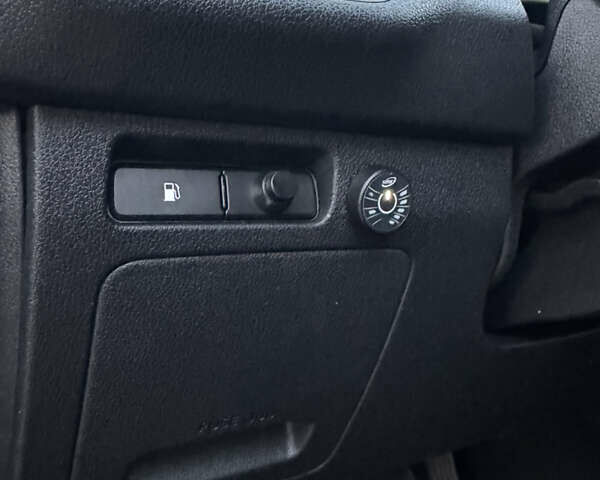 Синий Киа Соренто, объемом двигателя 2.36 л и пробегом 240 тыс. км за 13900 $, фото 20 на Automoto.ua