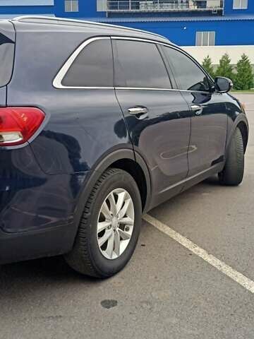 Синий Киа Соренто, объемом двигателя 2.36 л и пробегом 205 тыс. км за 17250 $, фото 8 на Automoto.ua