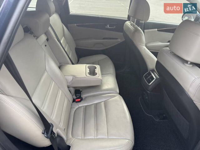 Синий Киа Соренто, объемом двигателя 2 л и пробегом 130 тыс. км за 17400 $, фото 13 на Automoto.ua