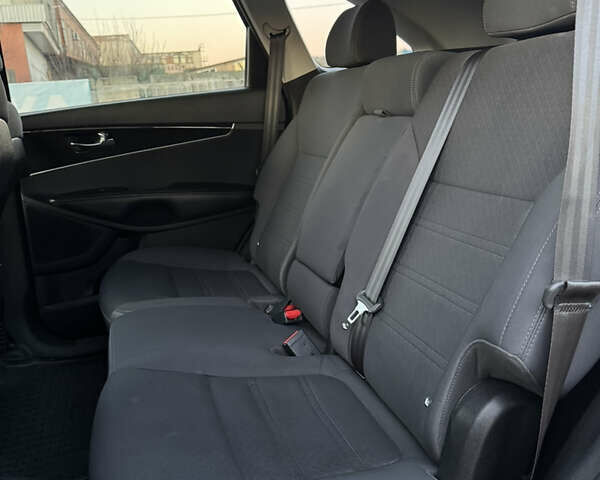 Синий Киа Соренто, объемом двигателя 2.36 л и пробегом 240 тыс. км за 13900 $, фото 26 на Automoto.ua