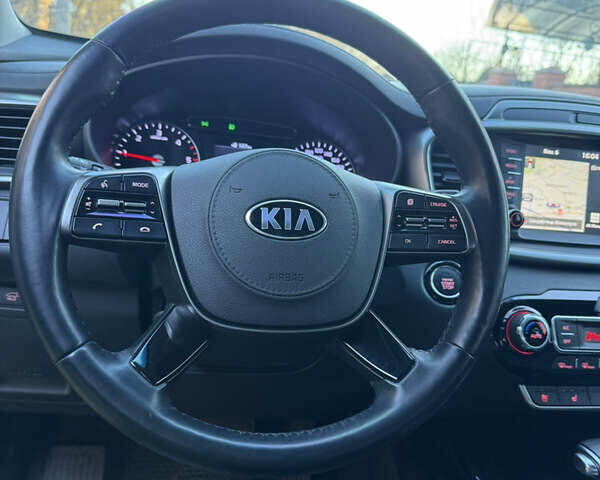 Синий Киа Соренто, объемом двигателя 2 л и пробегом 207 тыс. км за 22800 $, фото 22 на Automoto.ua