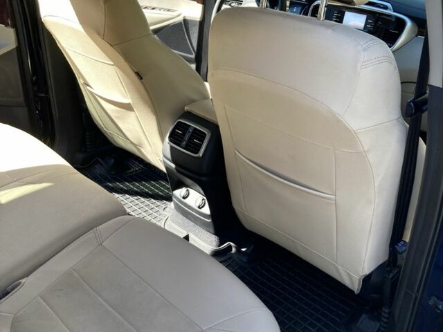 Синий Киа Соренто, объемом двигателя 2.4 л и пробегом 94 тыс. км за 16000 $, фото 11 на Automoto.ua