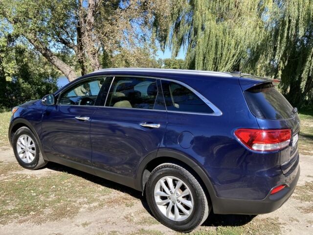 Синий Киа Соренто, объемом двигателя 2.4 л и пробегом 94 тыс. км за 16000 $, фото 4 на Automoto.ua