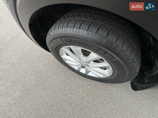 Киа Соренто 2017 в Киеве на Automoto.ua Синий Киа Соренто, объемом двигателя 2.4 л и пробегом 100 тыс. км за 15700 $, фото 51 на Automoto.ua