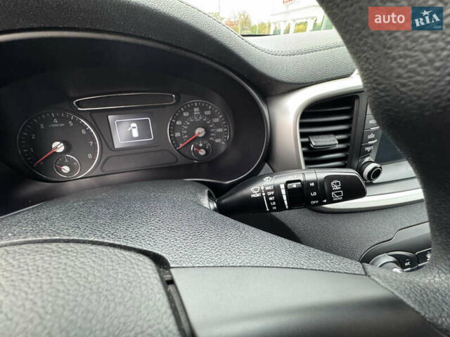 Киа Соренто 2017 в Киеве на Automoto.ua Синий Киа Соренто, объемом двигателя 2.4 л и пробегом 100 тыс. км за 15700 $, фото 29 на Automoto.ua