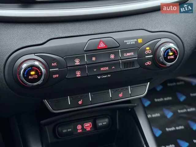 Синій Кіа Соренто, об'ємом двигуна 2.4 л та пробігом 155 тис. км за 14900 $, фото 22 на Automoto.ua