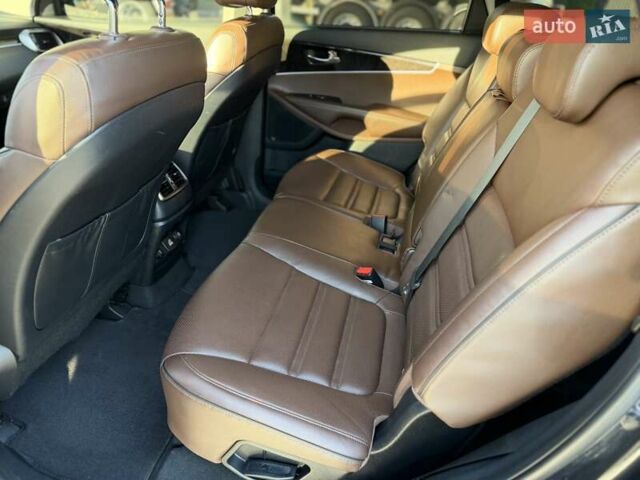 Синий Киа Соренто, объемом двигателя 2.2 л и пробегом 190 тыс. км за 23000 $, фото 14 на Automoto.ua