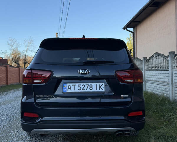 Синий Киа Соренто, объемом двигателя 2 л и пробегом 207 тыс. км за 22800 $, фото 3 на Automoto.ua
