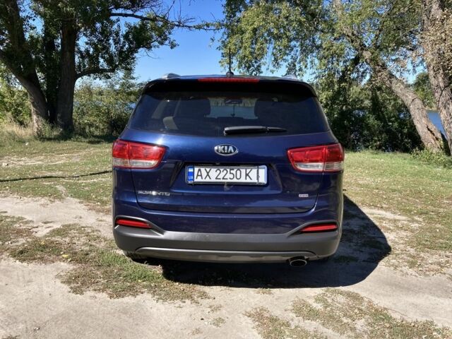 Синий Киа Соренто, объемом двигателя 2.4 л и пробегом 94 тыс. км за 16000 $, фото 6 на Automoto.ua