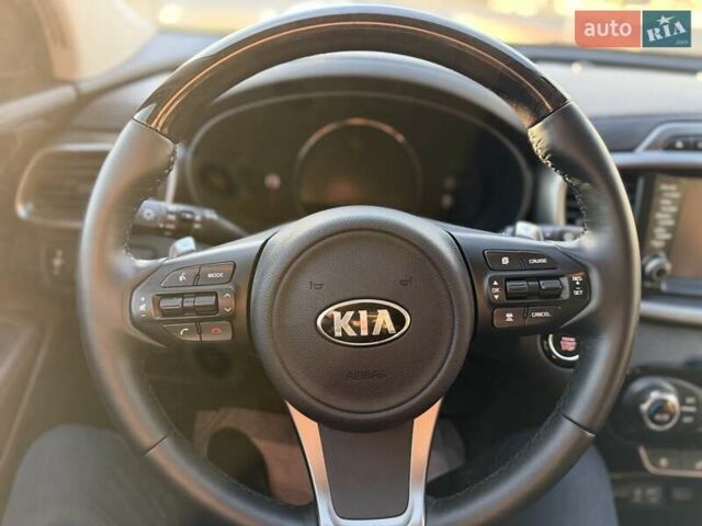 Синий Киа Соренто, объемом двигателя 2.2 л и пробегом 190 тыс. км за 23000 $, фото 30 на Automoto.ua