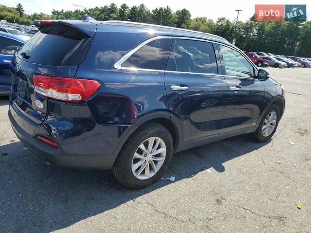 Киа Соренто 2017 в Киеве на Automoto.ua Синий Киа Соренто, объемом двигателя 2.4 л и пробегом 121 тыс. км за 2400 $, фото 2 на Automoto.ua