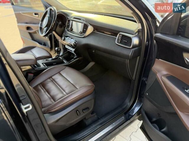 Синий Киа Соренто, объемом двигателя 2.2 л и пробегом 190 тыс. км за 23000 $, фото 18 на Automoto.ua