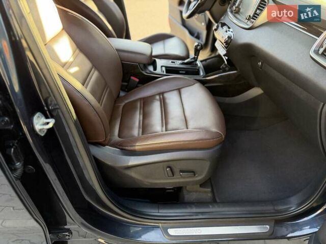 Синий Киа Соренто, объемом двигателя 2.2 л и пробегом 190 тыс. км за 23000 $, фото 13 на Automoto.ua