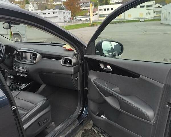 Синий Киа Соренто, объемом двигателя 2.2 л и пробегом 149 тыс. км за 24000 $, фото 18 на Automoto.ua