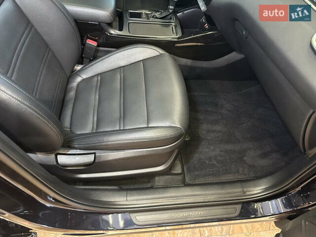 Синий Киа Соренто, объемом двигателя 2.2 л и пробегом 166 тыс. км за 25000 $, фото 51 на Automoto.ua