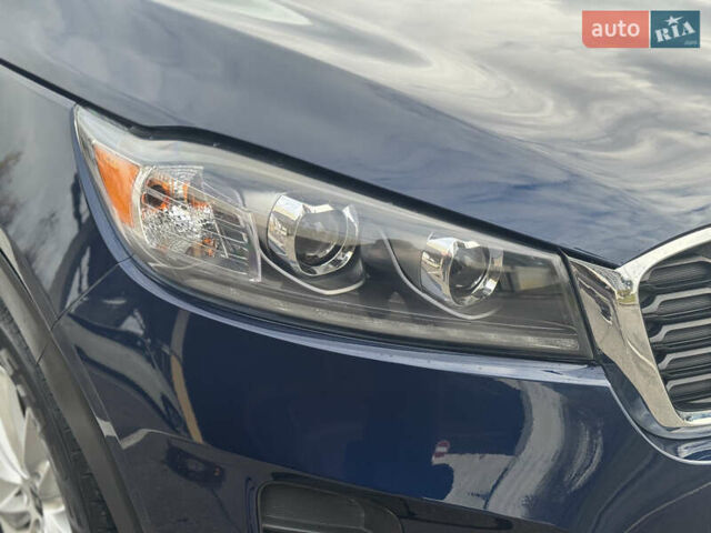Синій Кіа Соренто, об'ємом двигуна 0 л та пробігом 230 тис. км за 14999 $, фото 1 на Automoto.ua